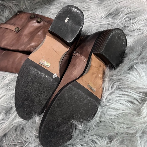 9 1/2 leather Arturo Chang boots - Picture 4 of 6